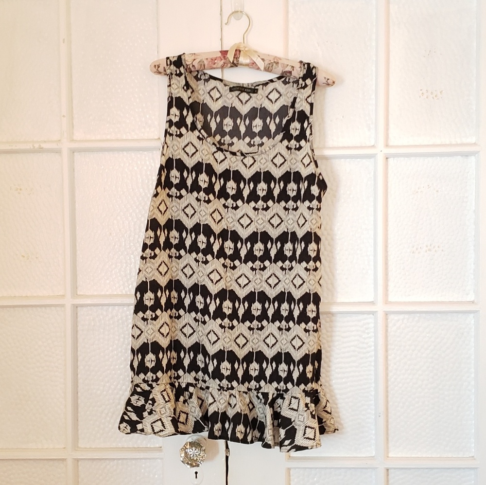 Kiwi Tucker Print Shift Dress